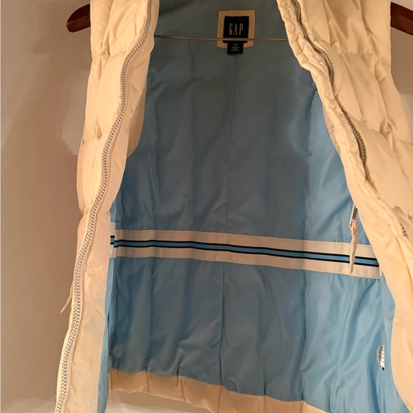 GAP Women's Ivory Quilted Vest - Picture 3 of 3